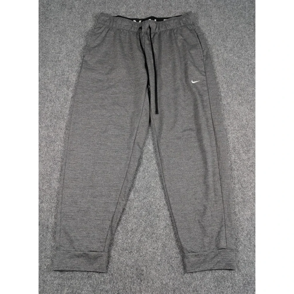 Nike Dri Fit Attack Training Pants Mens Medium Gray Joggers Athletic Lightweight